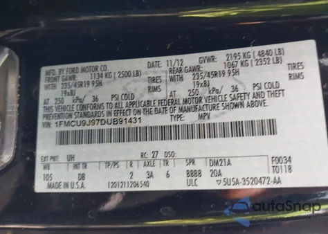 2013 Ford Escape Titanium z USA, uszkodzony, nr VIN 1FMCU9J97DUB91431